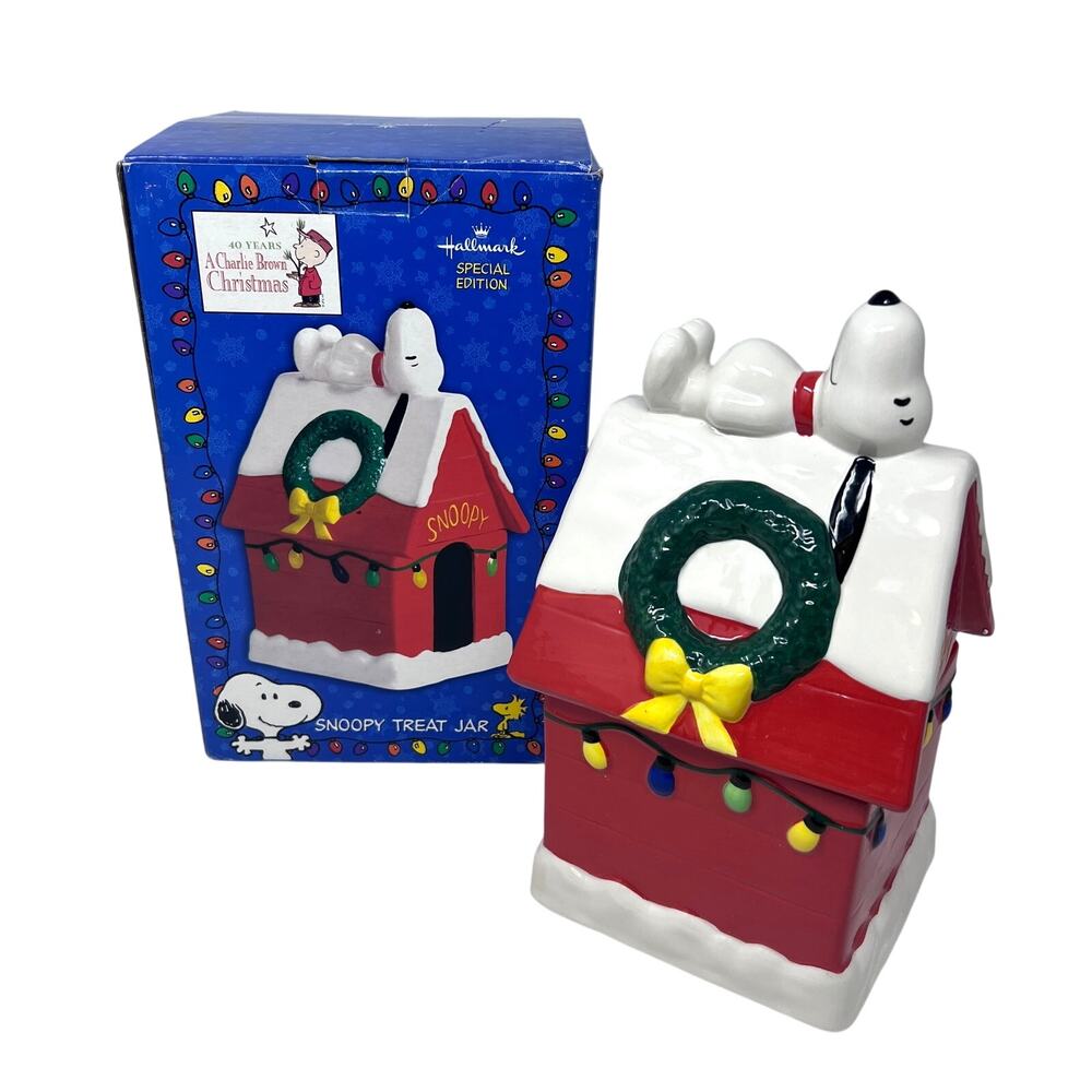 Hallmark Snoopy Cookie Treat Jar Special Edition Charlie Brown Christmas Peanuts